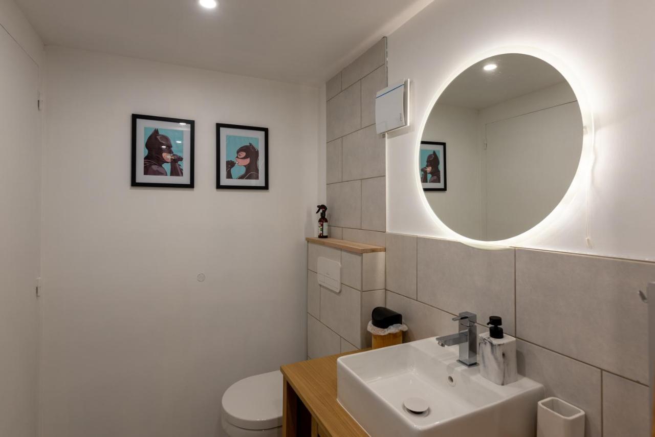 Au 9Eme Art Apartment Ла Рошфуко Екстериор снимка